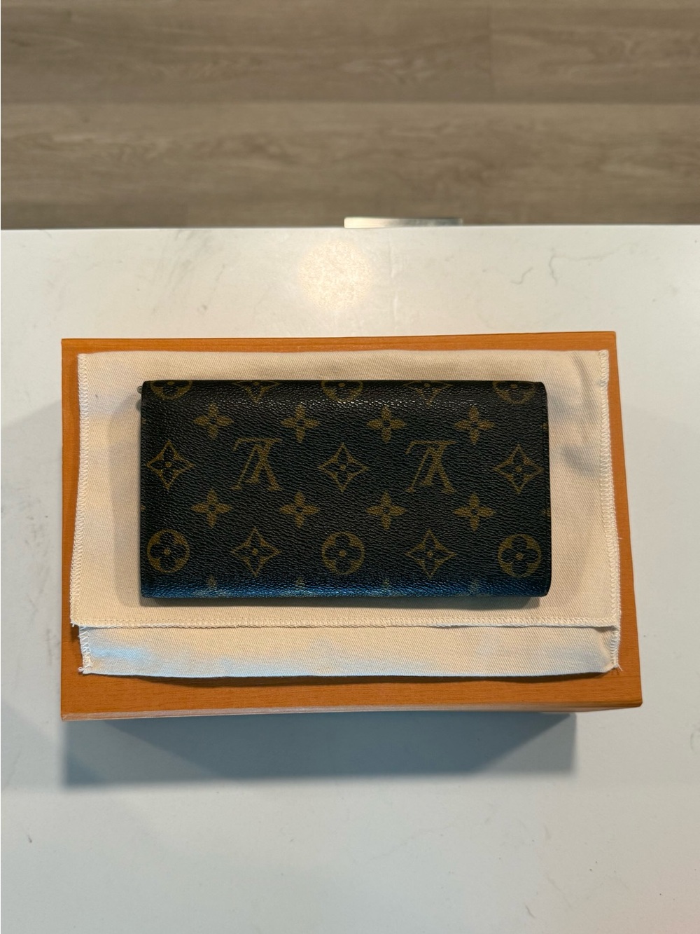 Louis Vuitton Monogram Canvas Trifold Wallet W/Insert & Chain For Crossbody Wear - Picture 4 of 10